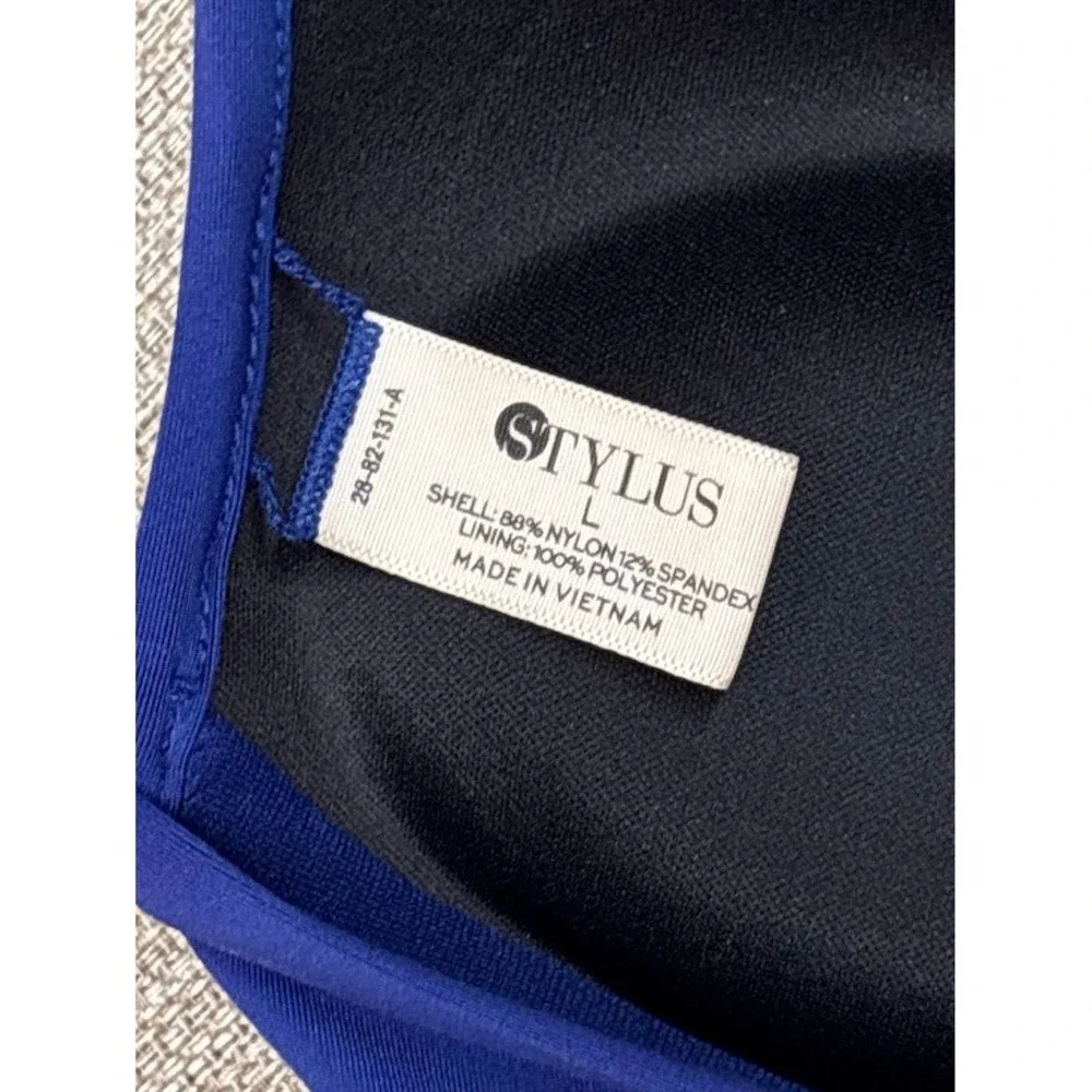 Stylus Royal Blue Underwire Halter Bikini Top Twist‎ Front Padded Size L
